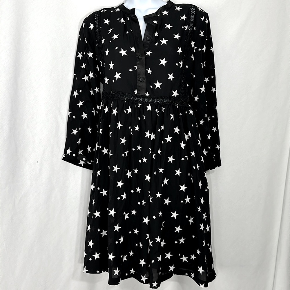 NWT | Romeo & Juliet Coulture Black and White Star Dress | Size: M